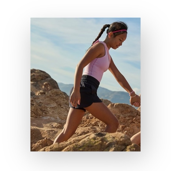 new Athleta Girl ✵ Run Free 2.5” UPF 40 Short ✵ Black 14 XL ✵ Recycled Materials - Picture 1 of 16